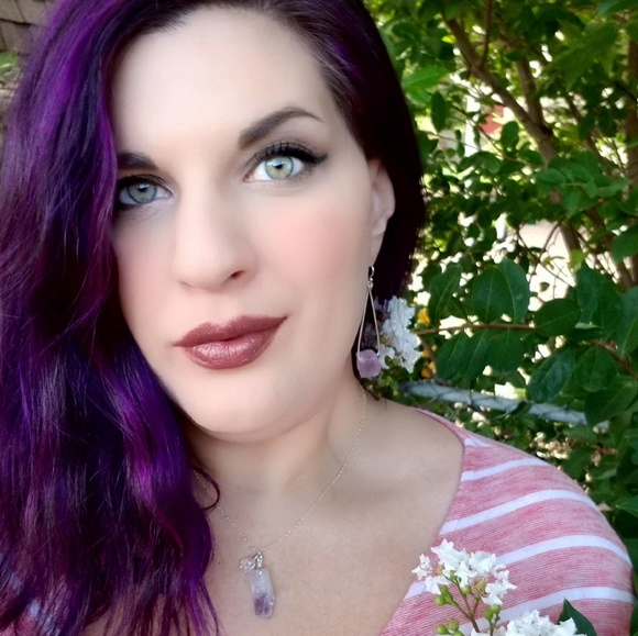 Meet your Posher, Sarah - Picture 2 of 3